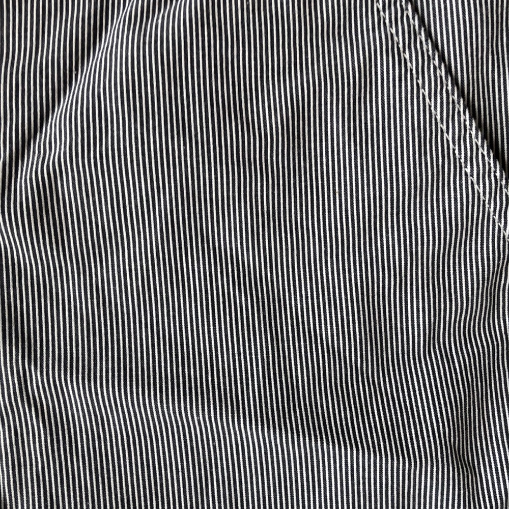 Shorts - Picture 2 of 3
